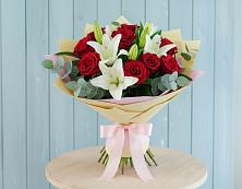 Букет цветов из:  Лилии и Розы в Дедилово