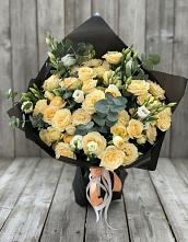 Букет цветов из:  Розы и Лизиантусы в Дедилово