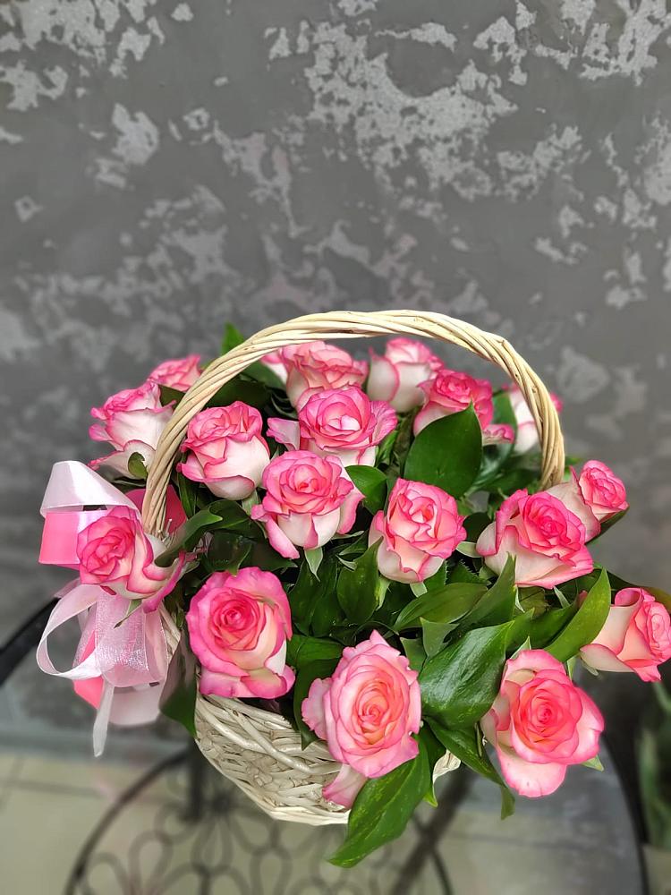 Цветочная композиция из Розы в корзине в Дедилово