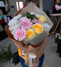 Букет цветов из:  Герберы, Розы и Хризантемы в Дедилово