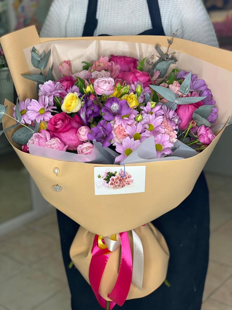 Букет цветов из: Хризантемы, Гвоздики и Альстромерии в Дедилово