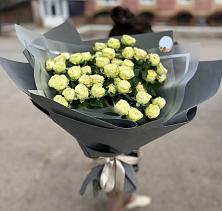 Букет Белые кустовые розы Солинеро в Дедилово