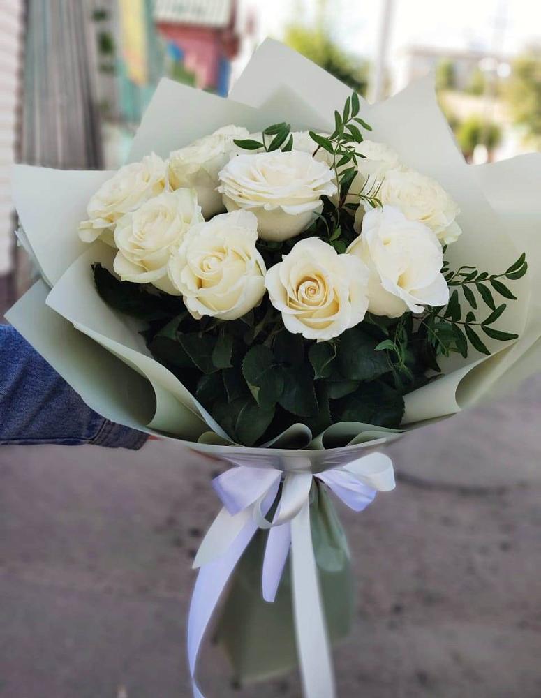 Букет Белые розы Проуд в Дедилово