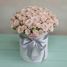 Цветочная композиция из Розы в шляпной коробке в Дедилово