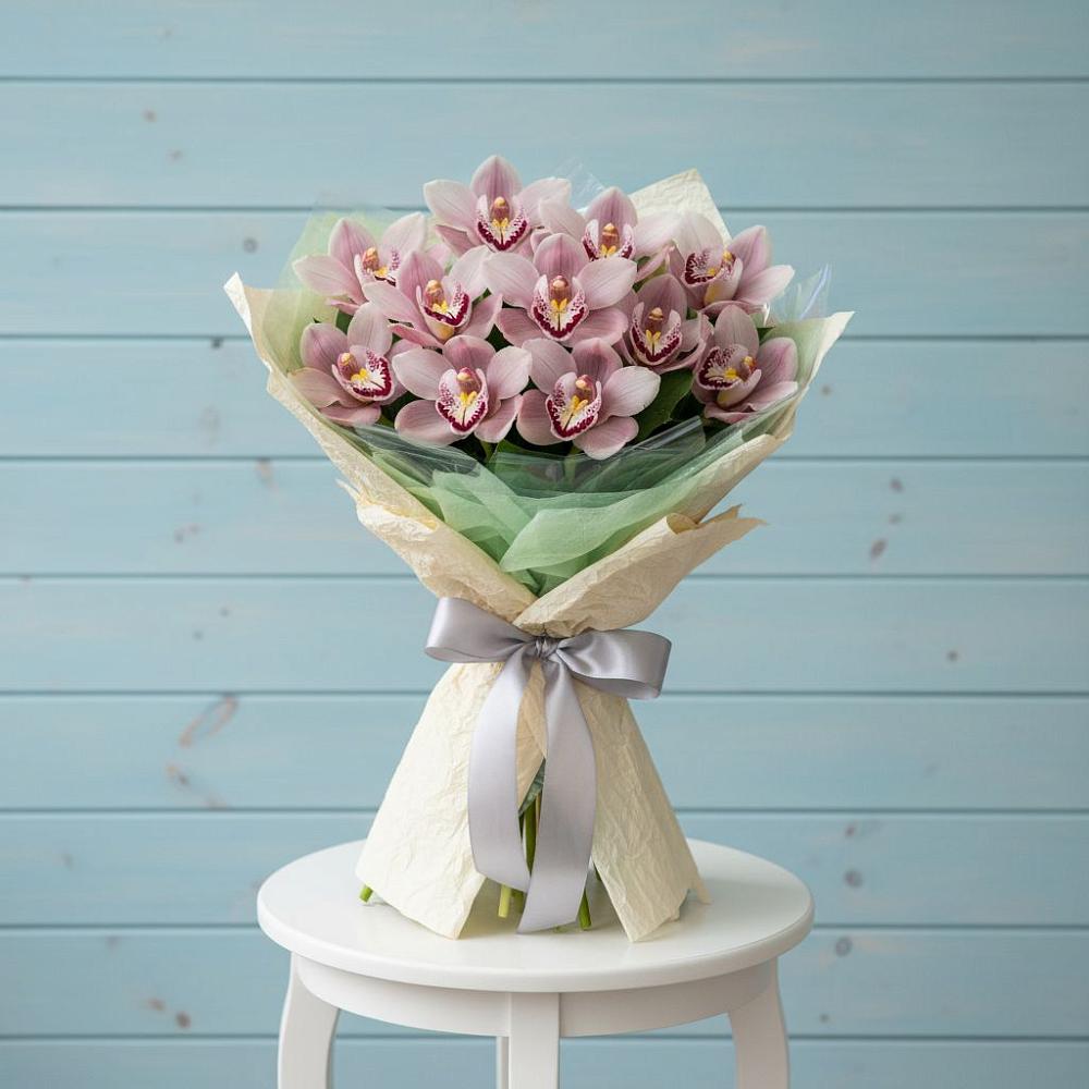 Букет цветов из: Орхидеи и Розы в Дедилово