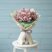 Букет цветов из:  Орхидеи и Розы #REPLACE_PRED# Дедилово