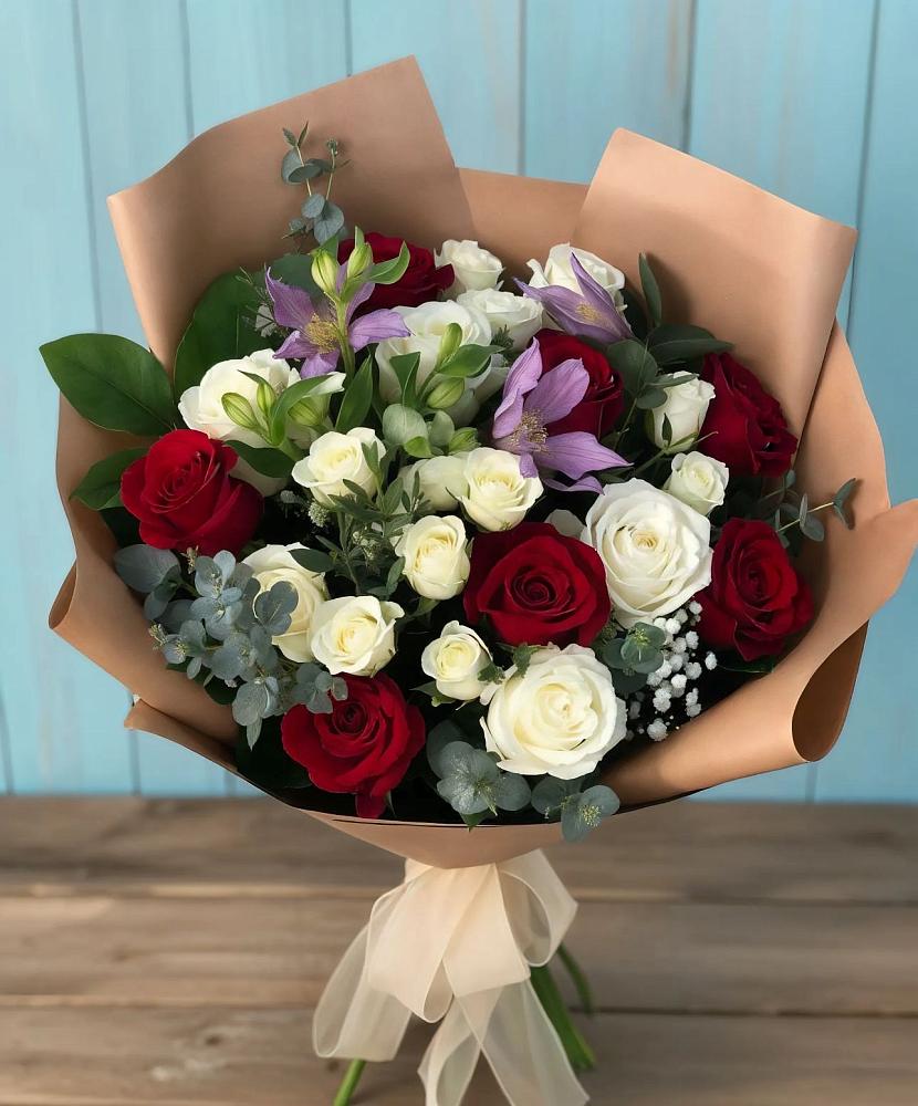 Букет цветов из: Розы и Альстромерии в Дедилово