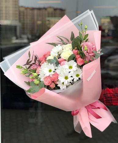 Букет цветов из: Розы, Лизиантусы и Хризантемы в Дедилово