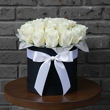 Цветочная композиция из Розы в шляпной коробке в Дедилово